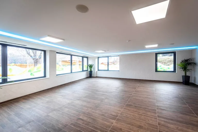 Zalakaros Szaunavilág - burkolást, gépészetet, festést leszámítva minden alvállalkozókéntzóként