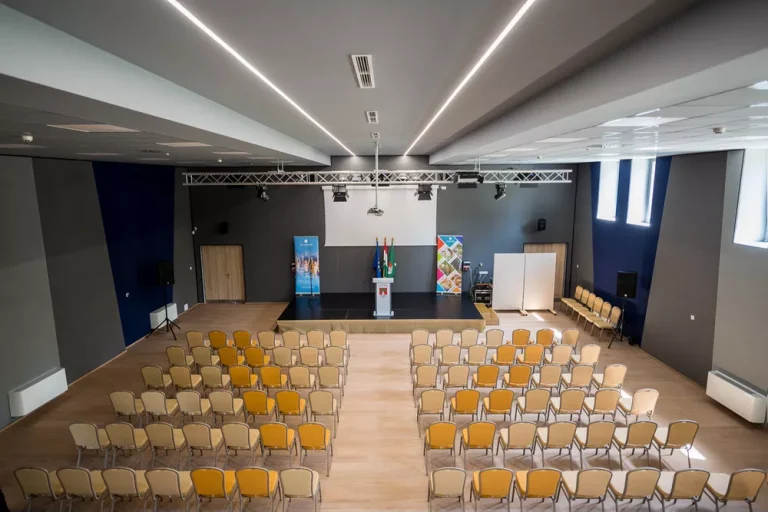 Karos korzó - gépészetet leszámítva komplett saját munka alvállalkozóként