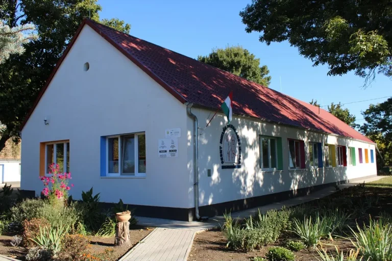 Nagykarácsony - komplett saját munka fővállalkozóként