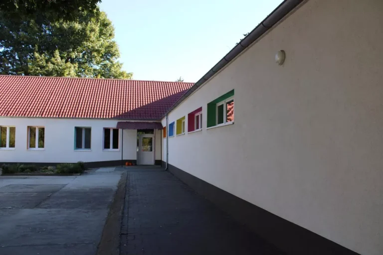 Nagykarácsony - komplett saját munka fővállalkozóként