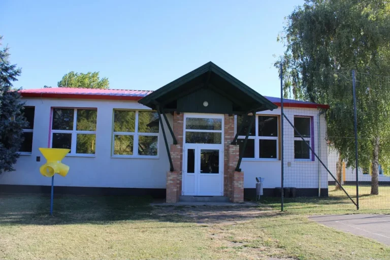 Nagykarácsony - komplett saját munka fővállalkozóként