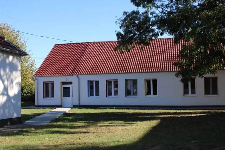 Nagykarácsony - komplett saját munka fővállalkozóként