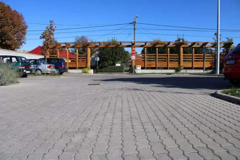 Parkoló - komplett saját munka fővállalkozóként