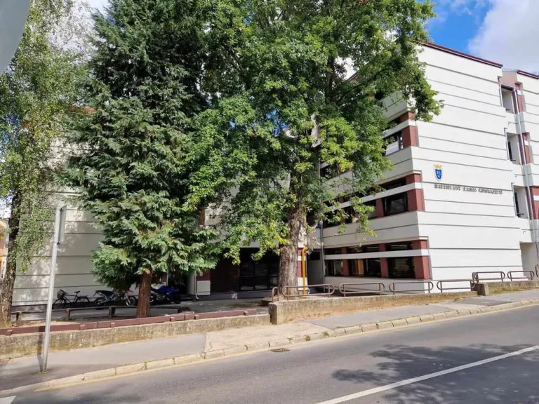 Nagykanizsa gimnázium - szerkezet, lift, külső homlokzat és nyílászáró csere alvállalkozóként