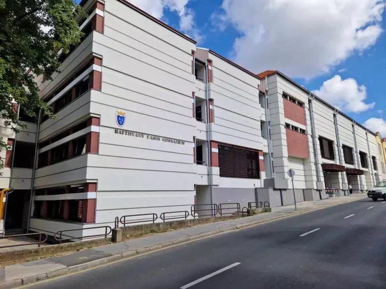 Nagykanizsa gimnázium - szerkezet, lift, külső homlokzat és nyílászáró csere alvállalkozóként